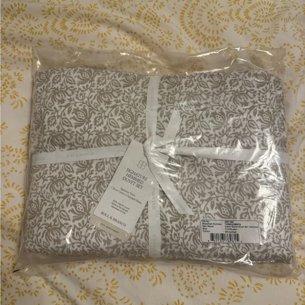 Boll & Branch Signature Hemmed Duvet Cover Set Cotton Bloom White Beige Oak